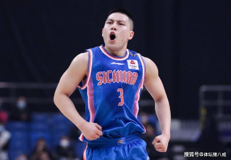 包含赛地聚焦——意大利杯赛后热度飙升;上海申花遗憾出局;质疑声仍在;纪律约束更严格的词条-球友会入口